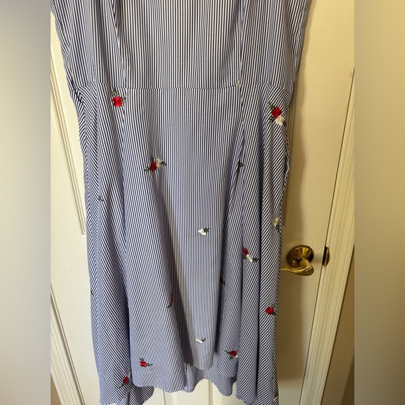 Tahari Blue & White Vertical Striped Sleeveless Dress with Floral Embroidery - Picture 6 of 10